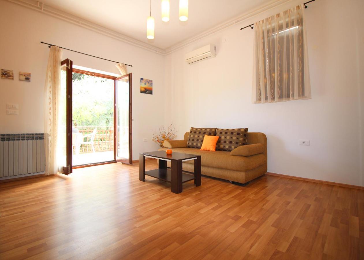 Apartment Ema Near City Center Porec Exterior photo